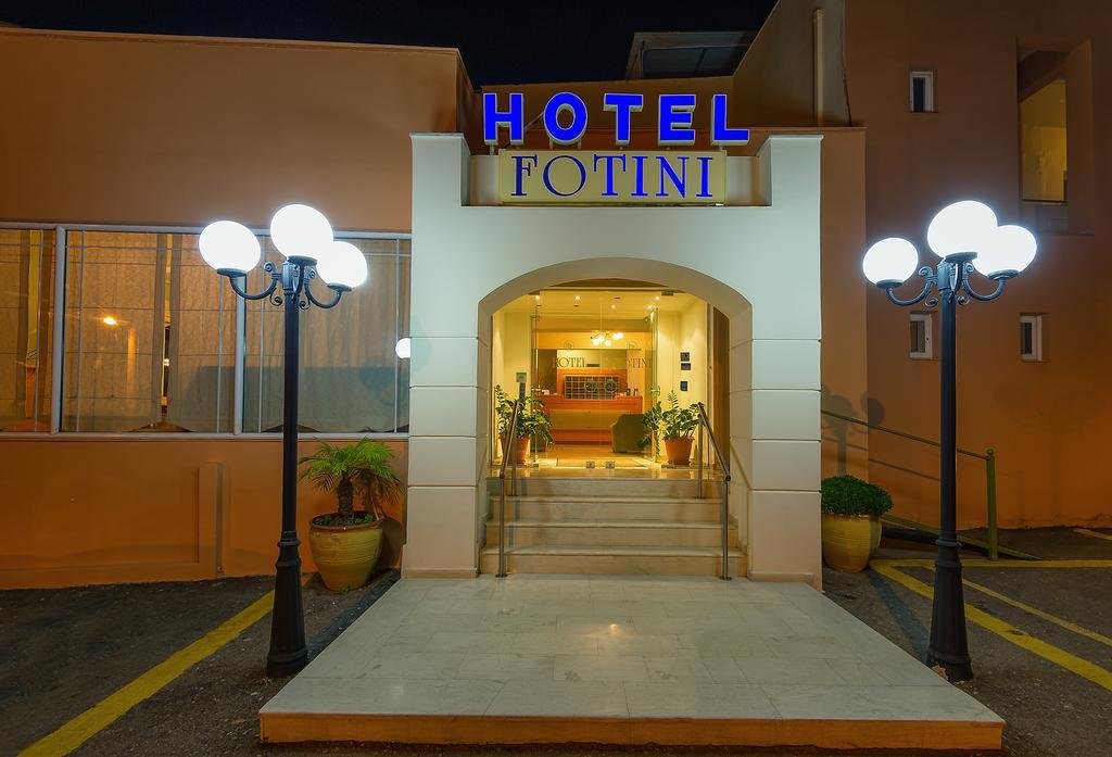 Hotel Fotini Kalamata Zewnętrze zdjęcie
